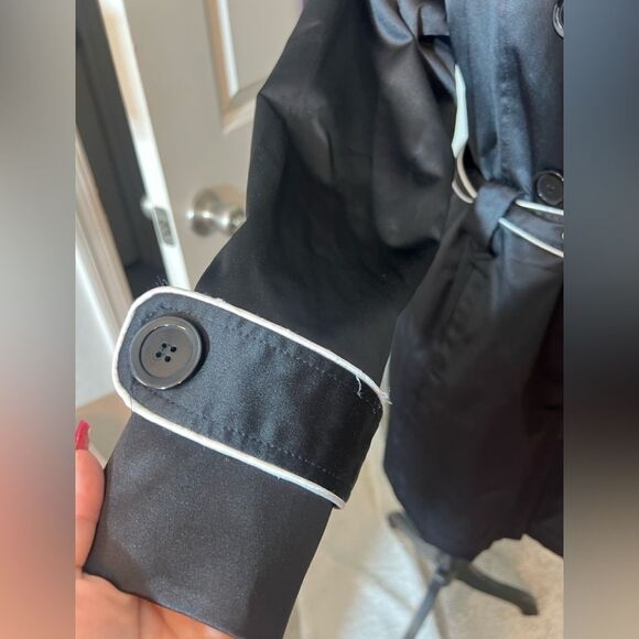 Forever 21 Black Faux Satin Belted White Trim Double-Breasted Trench Jacket Med - Picture 7 of 9